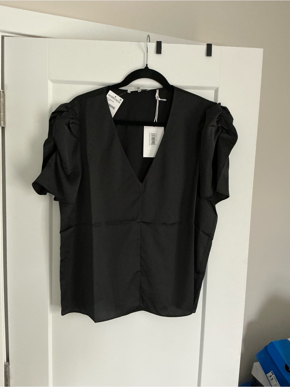 Frame Denim Black V-Neck Puff Sleeve Top